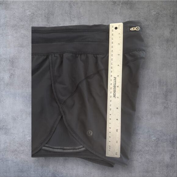 Lululemon Black Athletica Shorts Women’s Sz 6 Athleisure Wear - Picture 8 of 8